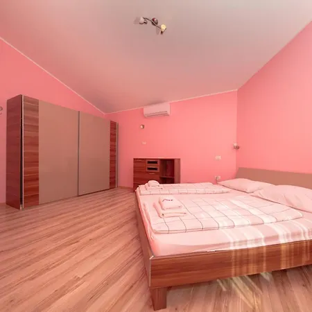 Holiday home House Mirjana
